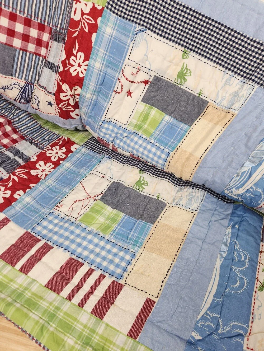 Pottery Barn Kids Aloha Patchwork Quilt Sz TwinNOS Tropical Hawaiian Island Flaw